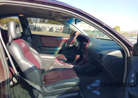 2002 Pontiac Grand Prix Gt from USA, damaged, VIN 1G2WP12K72F223697